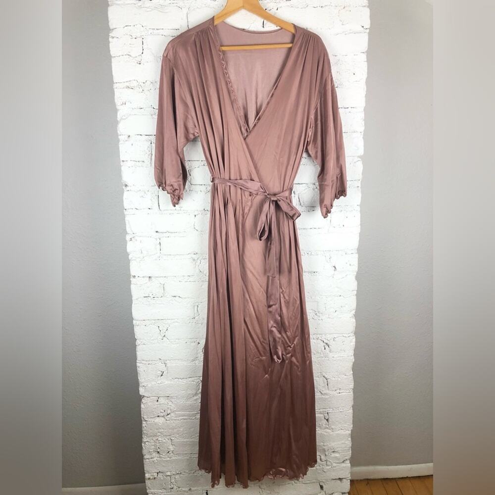 Vintage Maidenform Dreamwear Mauve Slip Dress & Satin Robe Set
